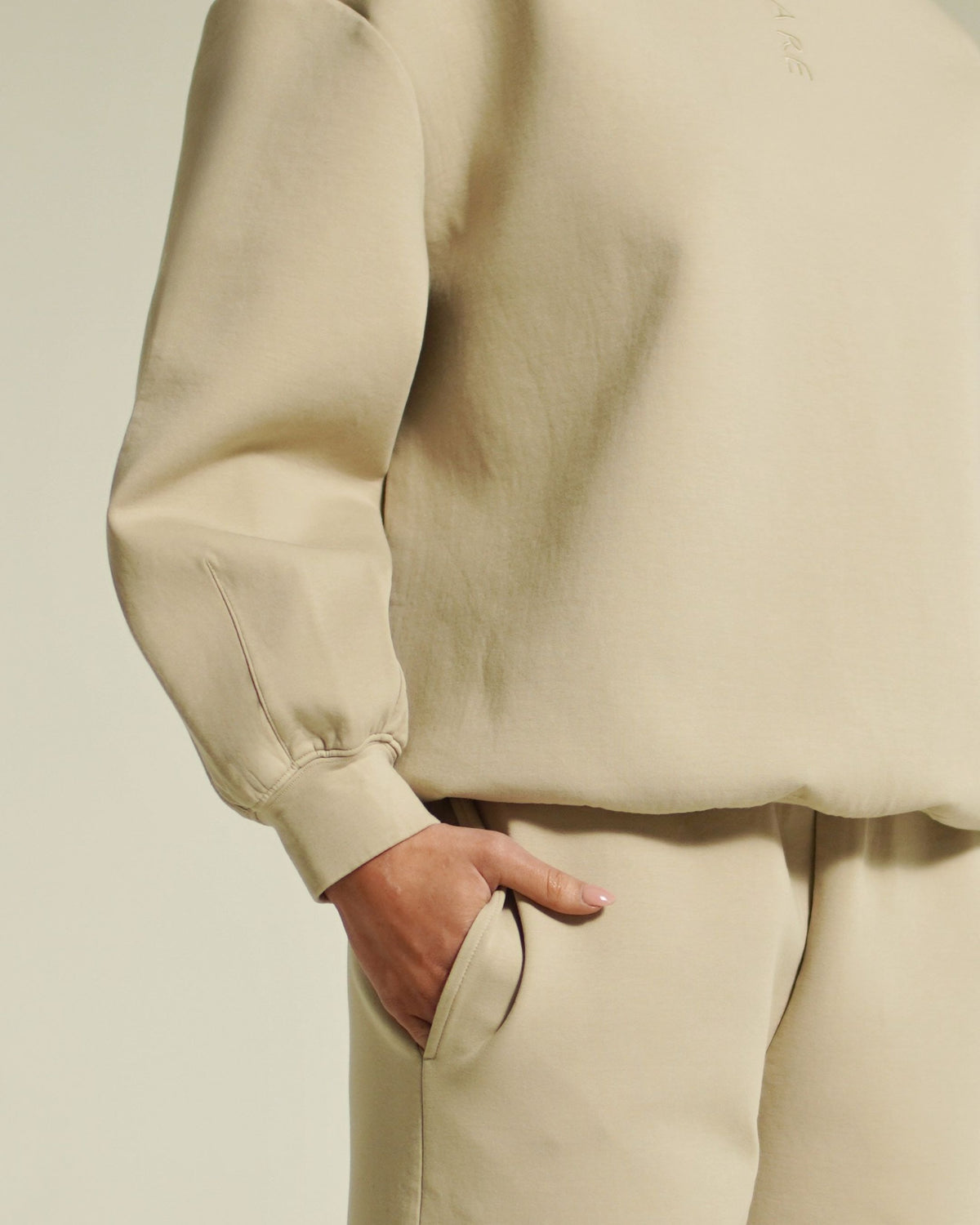 FORM crew neck sweatshirt light taupe sleeve cuff detail